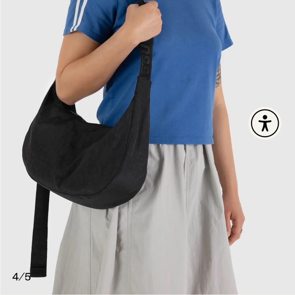 BAGGU medium nylon crescent bag